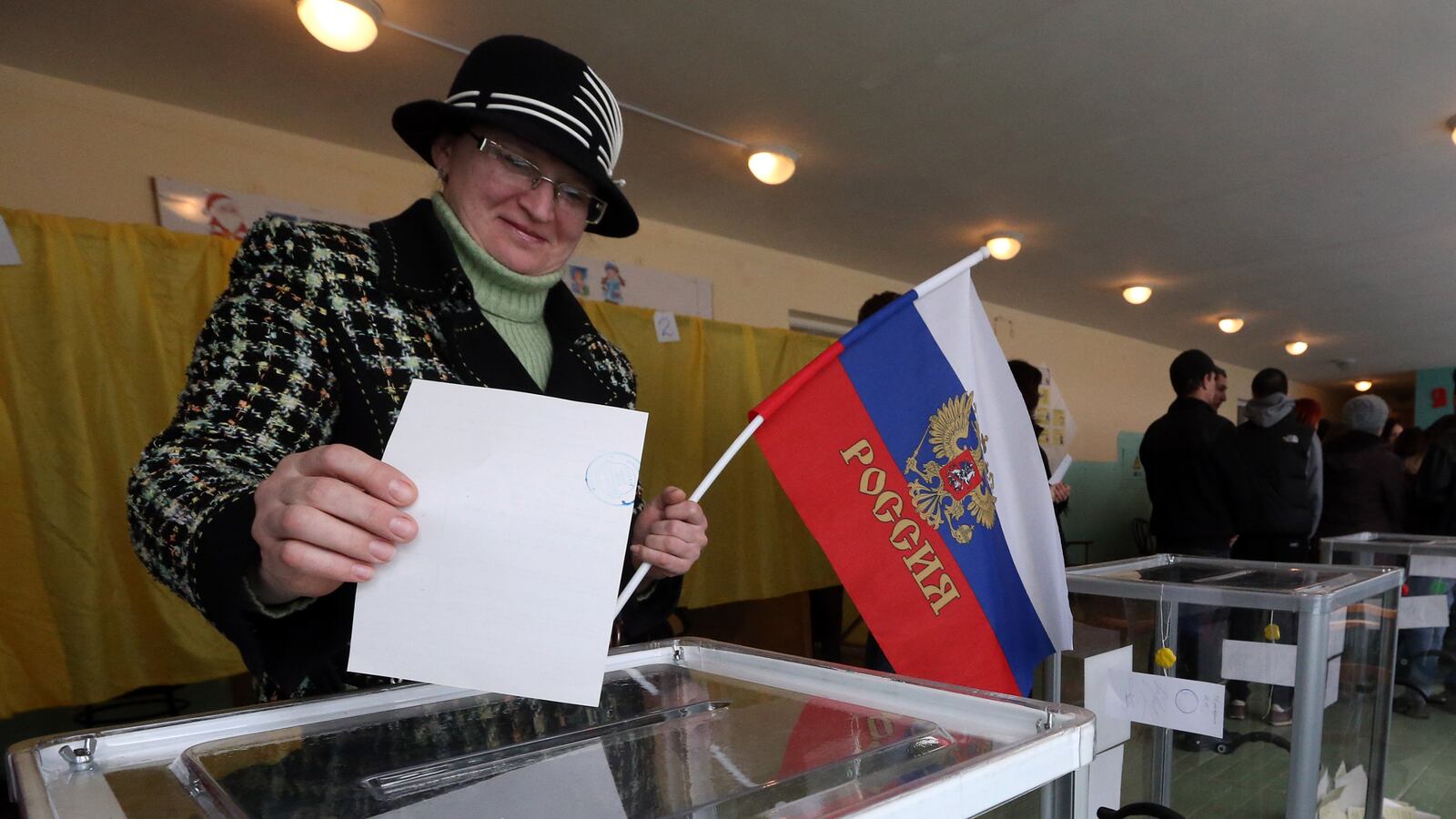 cheats/2014/03/16/93-of-crimea-votes-to-join-russia/20140316-crimea-vote-cheat_mnvw3h