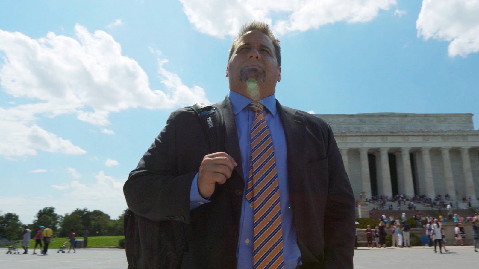 180329-Beale-50-billion-dollar-scam-hero__pagg5j