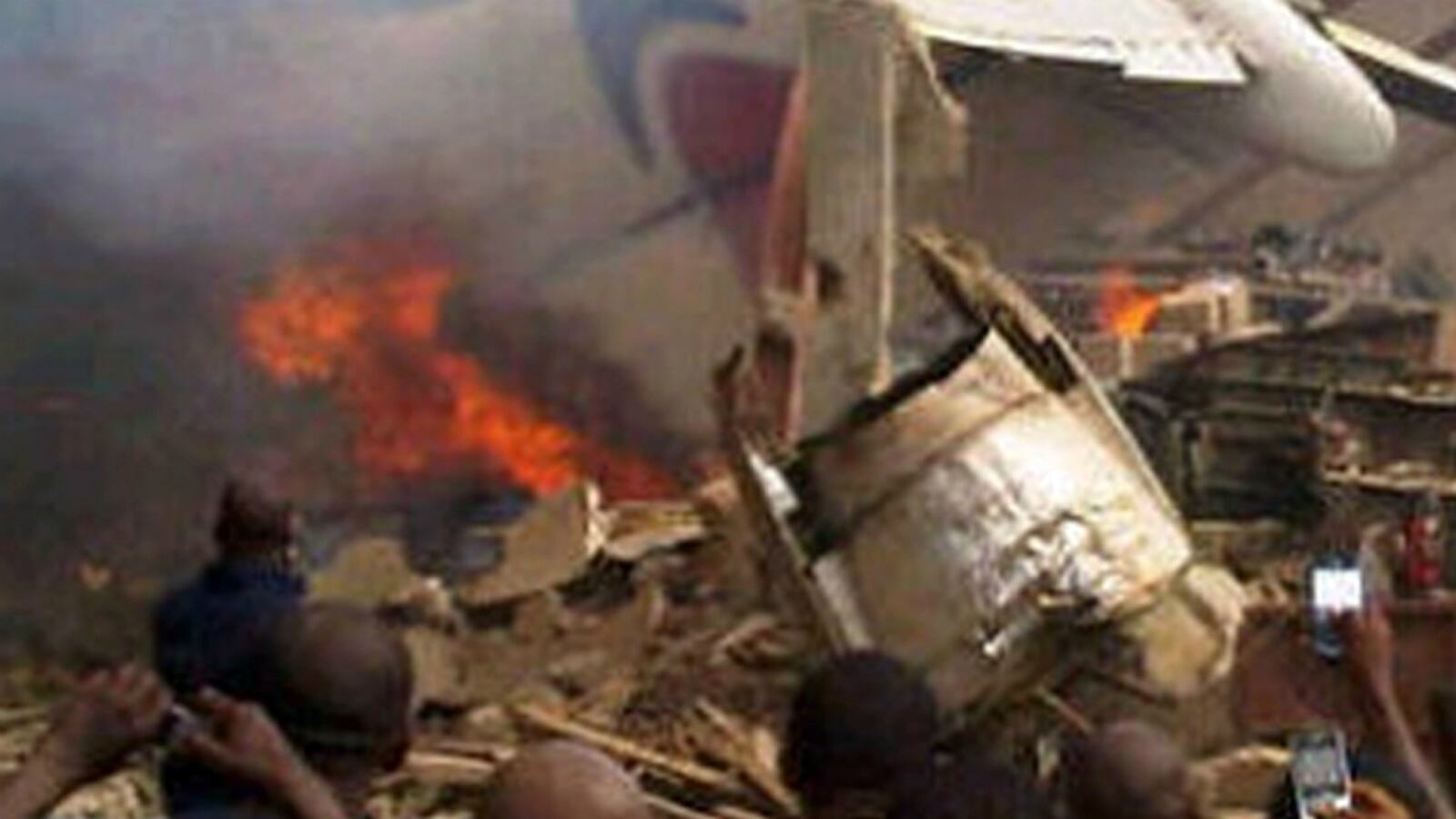 cheats/2012/06/04/more-deaths-feared-in-nigeria-crash/nigeria-crash-crowd-cheat_uay868