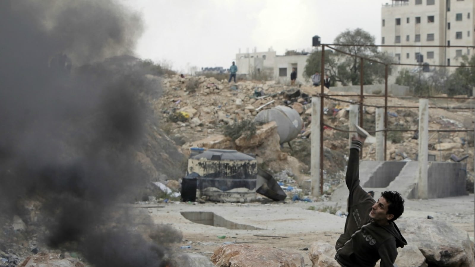 cheats/2012/11/19/official-israel-negotiating-cease-fire/israel-cease-fire-cs_a0wpfw