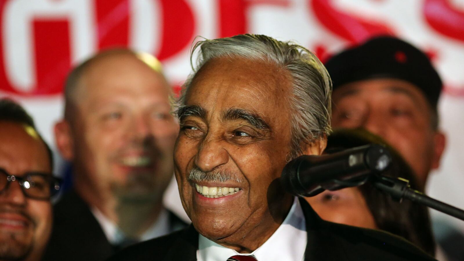 articles/2012/06/27/charlie-rangel-survives-scare-to-win-ny-democratic-primary/charlie-rangle-primary-murphy_gb3avp