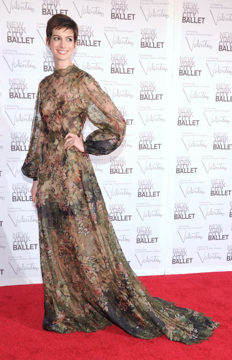 galleries/2012/12/11/anne-hathaway-s-fashion-transformation-photos/anne-hathaway-style-evolution-4_ltqksm