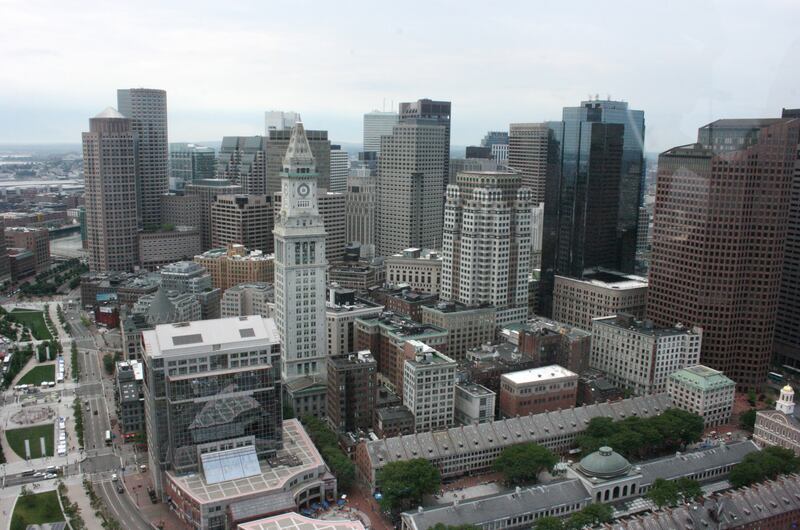 galleries/2012/04/25/bestsellers-by-city-what-books-are-you-reading/so-bestseller-cities-boston_nhpaew