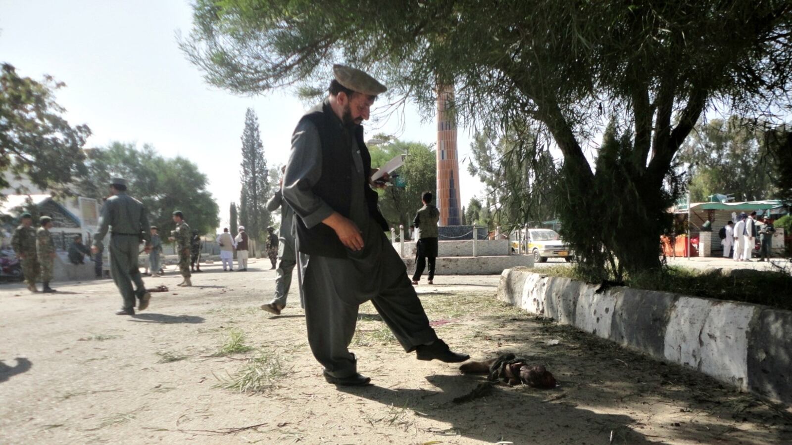 cheats/2012/10/01/3-americans-killed-in-bombing/afghan-suicide-bomb-cs_joqikx