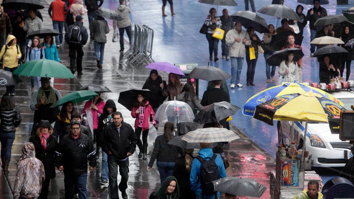 cheats/2012/04/22/huge-storm-to-hit-northeast/nyc-noreaster-cs_bvzu9l