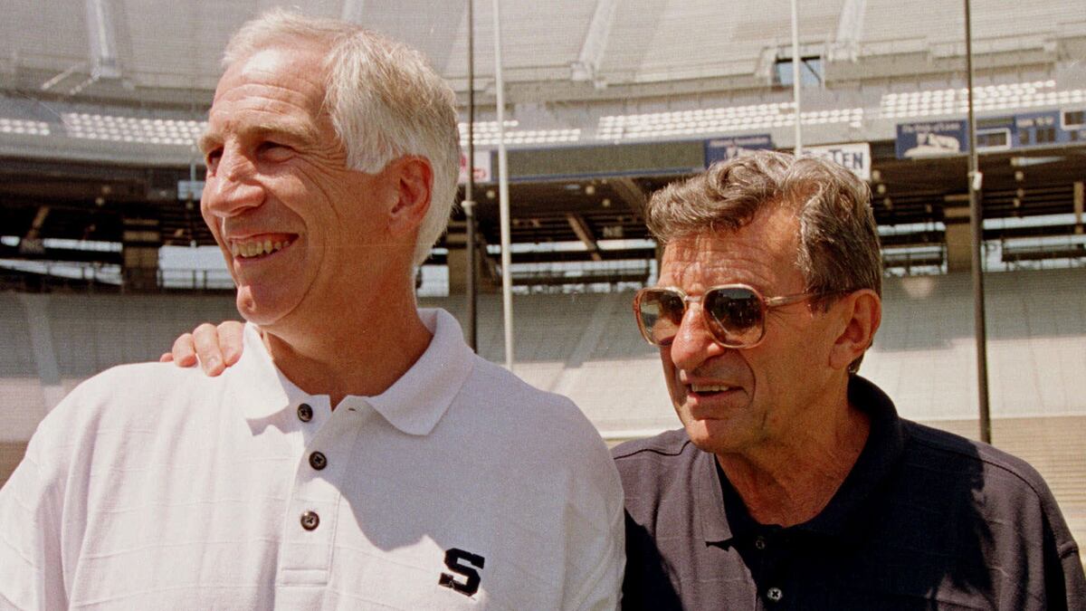 cheats/2011/11/08/columnists-take-aim-at-joe-paterno/sandusky-paterno-tomasky-teaser_yniykp