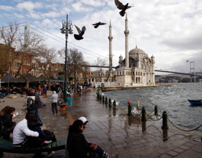 articles/2011/02/19/egypt-protests-turkeys-lessons-in-muslim-democracy/yurdakul-turkey-democracy_161277_gpazpu