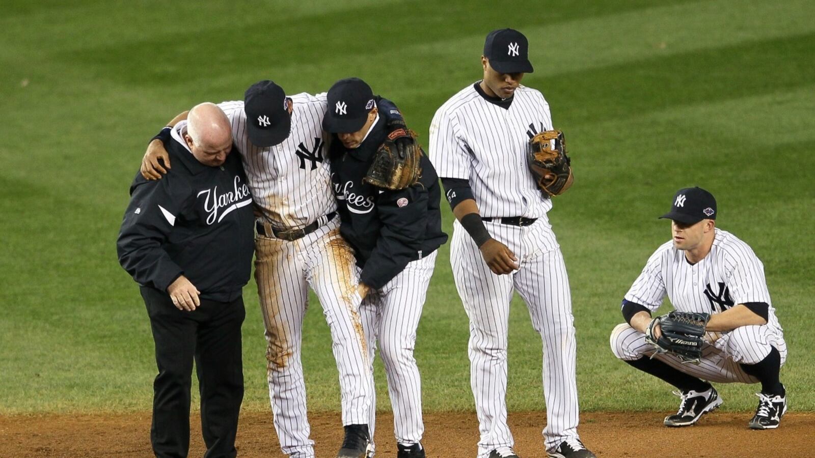 cheats/2012/10/14/derek-jeter-out-for-postseason/derek-jeter-cheat_ocehpx