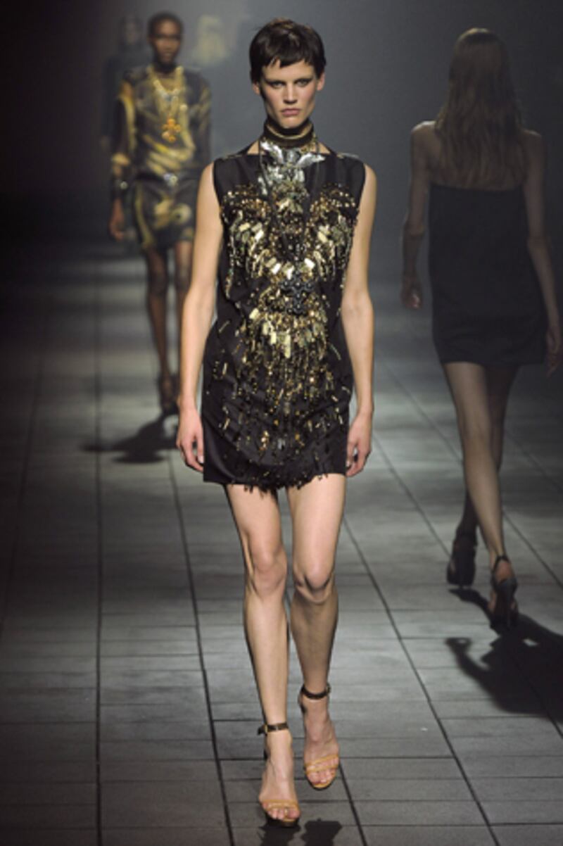 galleries/2011/09/30/paris-fashion-week-spring-summer-2012-photos/lanvin2-paris-fashion-photos_ocbuu4