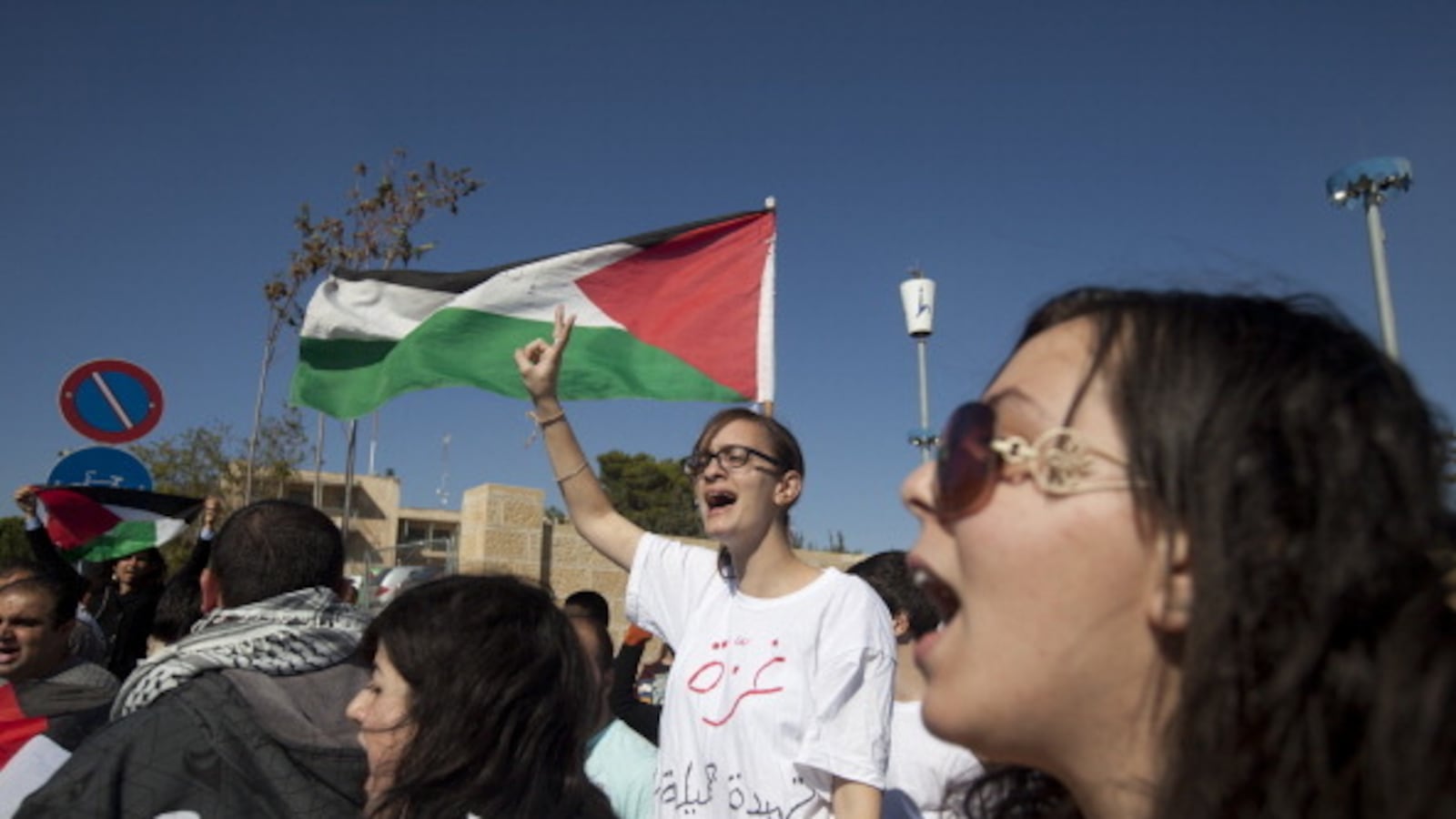 articles/2012/11/15/question-answer-period-in-gaza/gazaprotest_ixz5kc