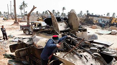 cheats/2011/04/22/libya-army-to-lsquopull-outrsquo-of-misrata/libyan-army-misrata_ladltl