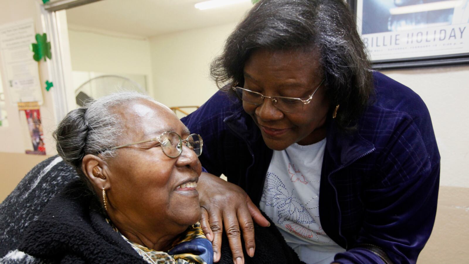 articles/2011/12/07/health-care-reform-returns-surprising-1-5-billion-medicare-savings/medicare-seniors-stone_yhgvym