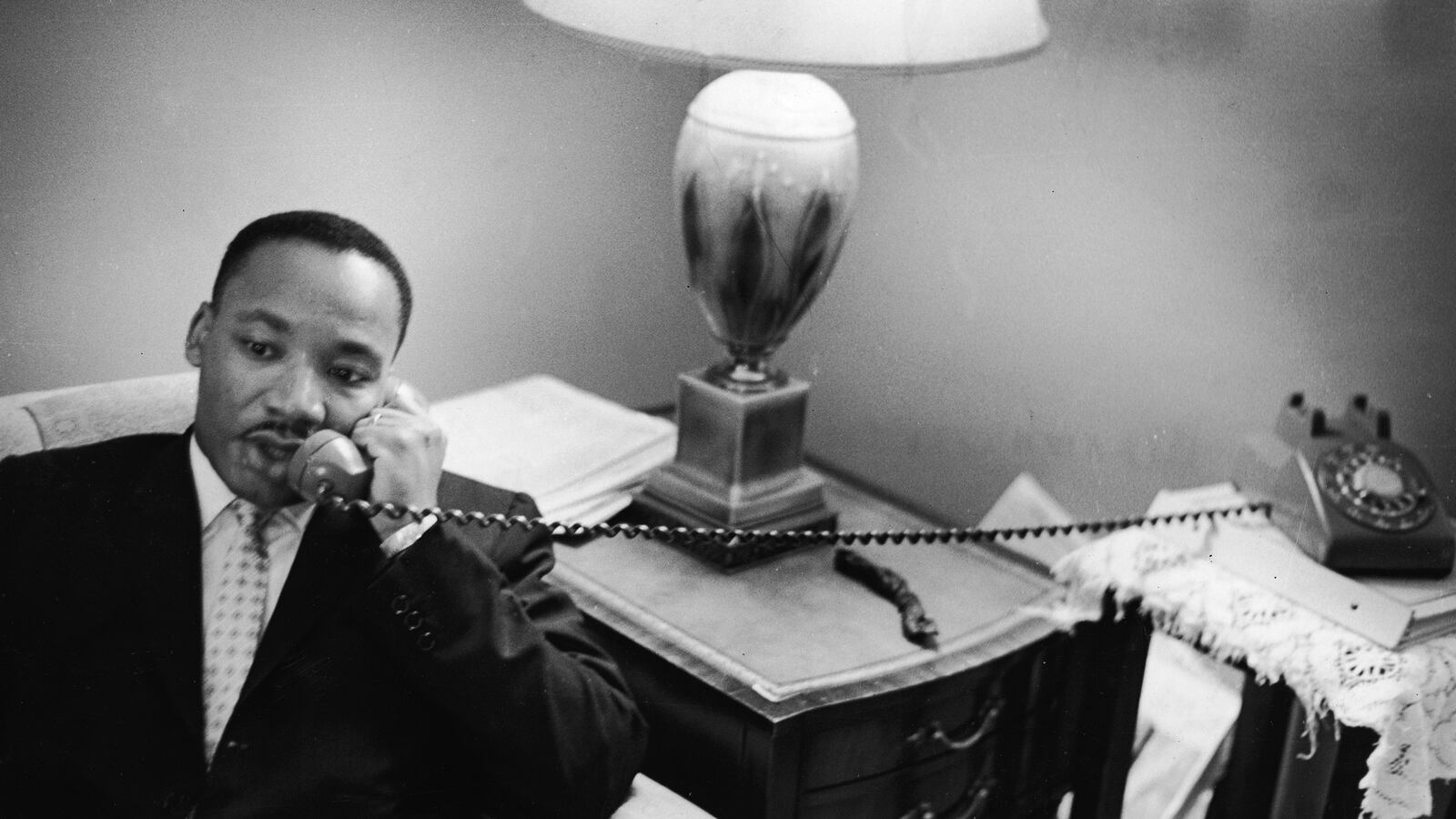 articles/2014/11/15/why-the-fbi-s-suicide-note-to-mlk-still-matters/111414-gillespie-king-tease_ph1vvz