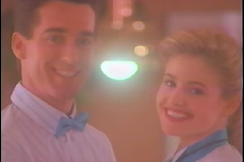 articles/2015/04/15/sizzler-ad-from-1991-is-the-most-patriotic-thing-anyone-has-ever-made/150415-viralvid-sizzler2-tease_sh8b7m