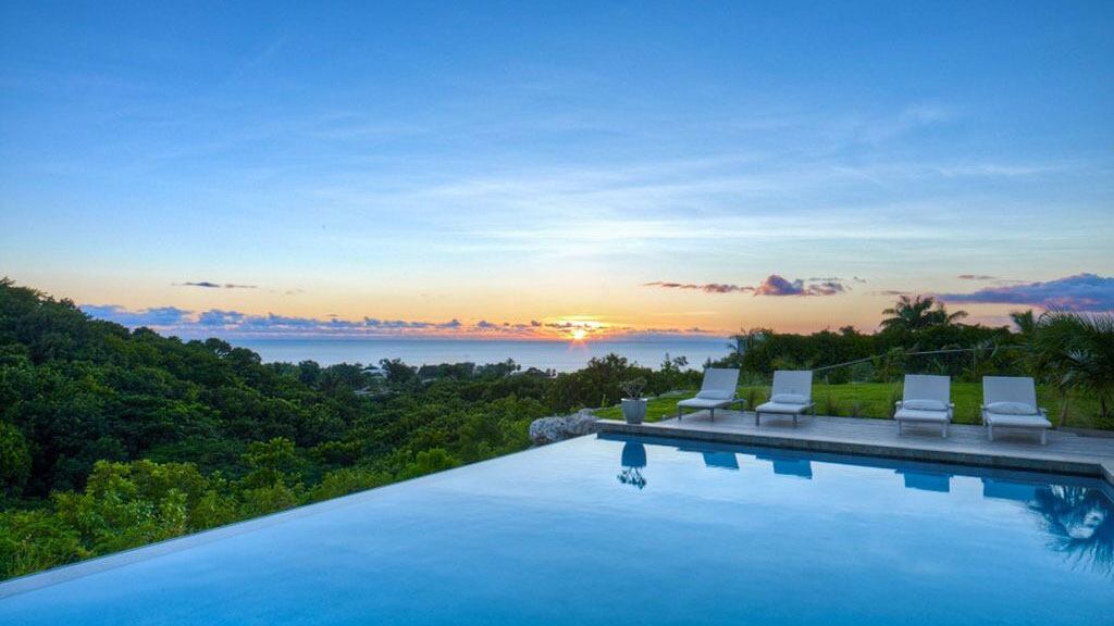 191227-mcnearney-omg-i-want-to-rent-this-house-barbados-10_ixvp4f