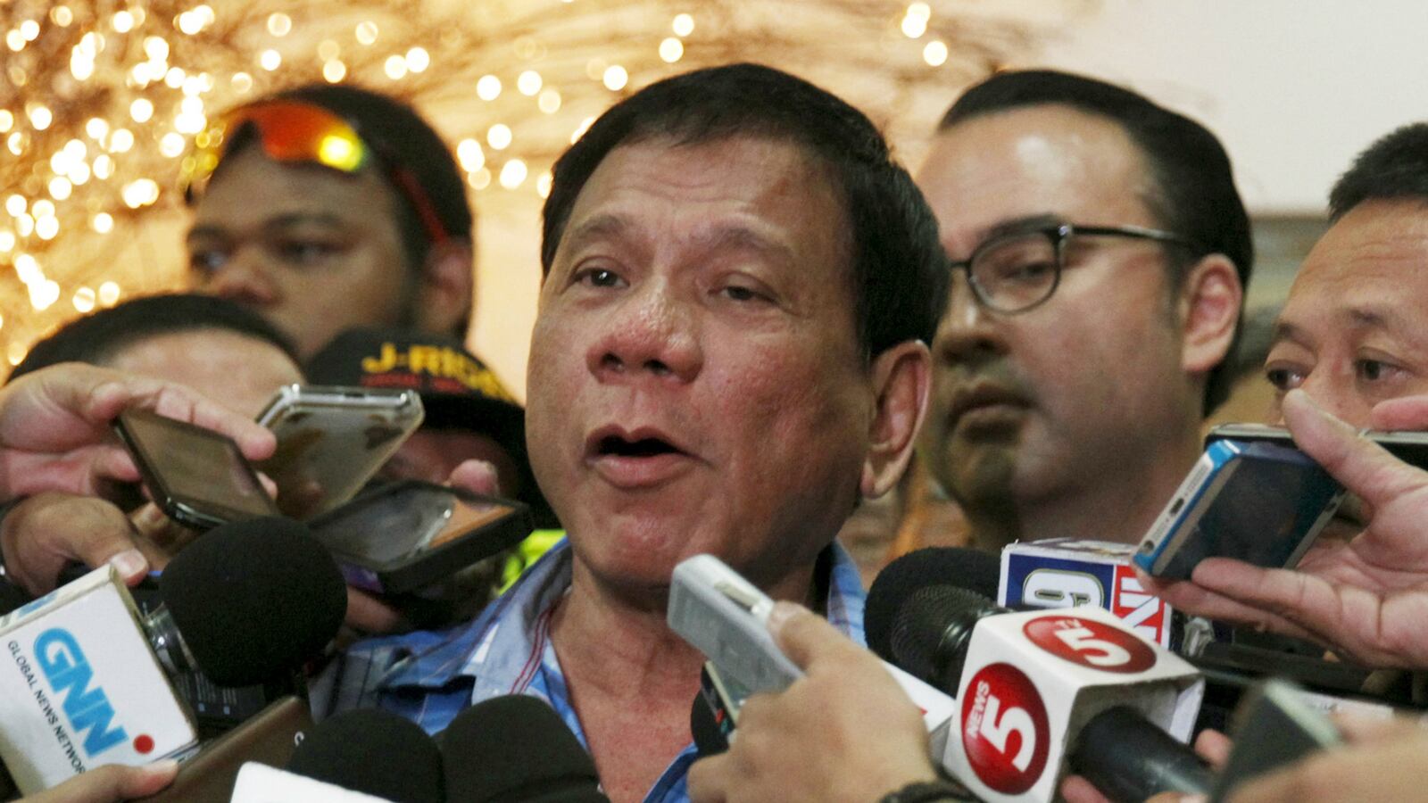 cheats/2016/04/18/filipino-mayor-under-fire-over-rape-joke/160418-rodrigo-duterte-cheat_gq6q9u