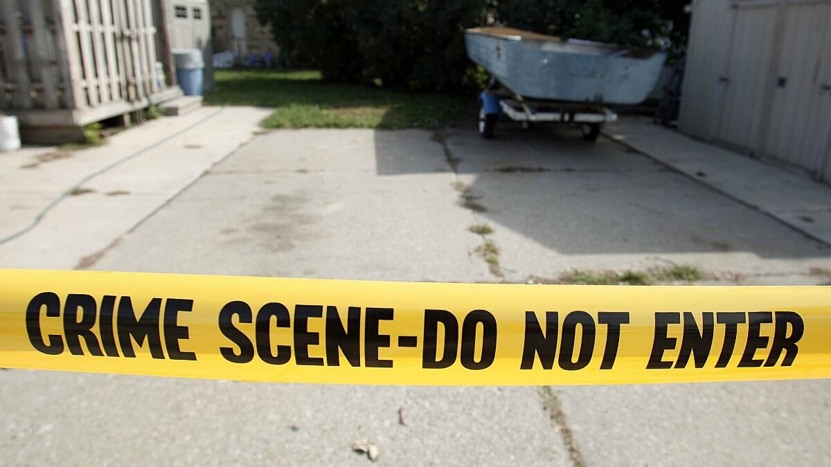 cheats/2013/04/15/cop-shoots-dead-baby-boyfriend/130415-cop-murder-suicide-cheat_vv8ezq