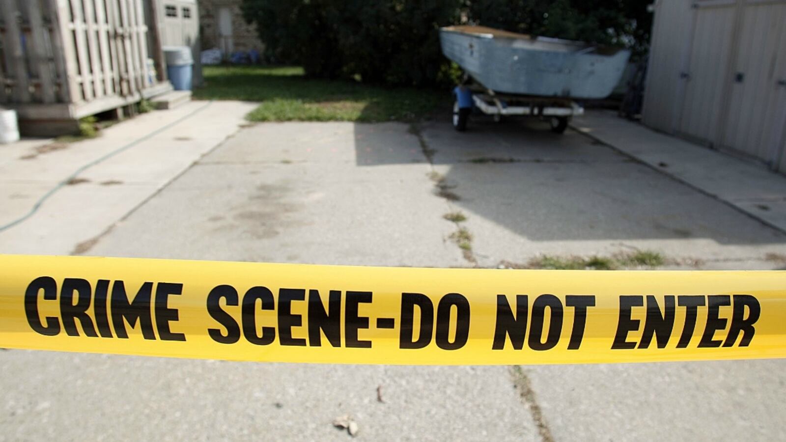 cheats/2013/04/15/cop-shoots-dead-baby-boyfriend/130415-cop-murder-suicide-cheat_vv8ezq