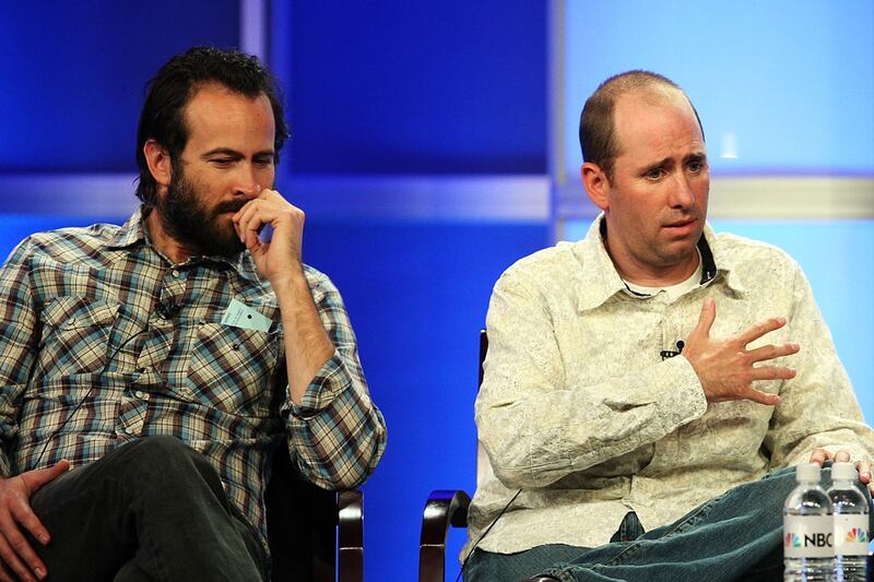 galleries/2011/12/09/alec-baldwin-s-flight-tantrum-more-of-his-famous-feuds-photos/greg-garcia-alec-baldwin-feuds_qt1kdc