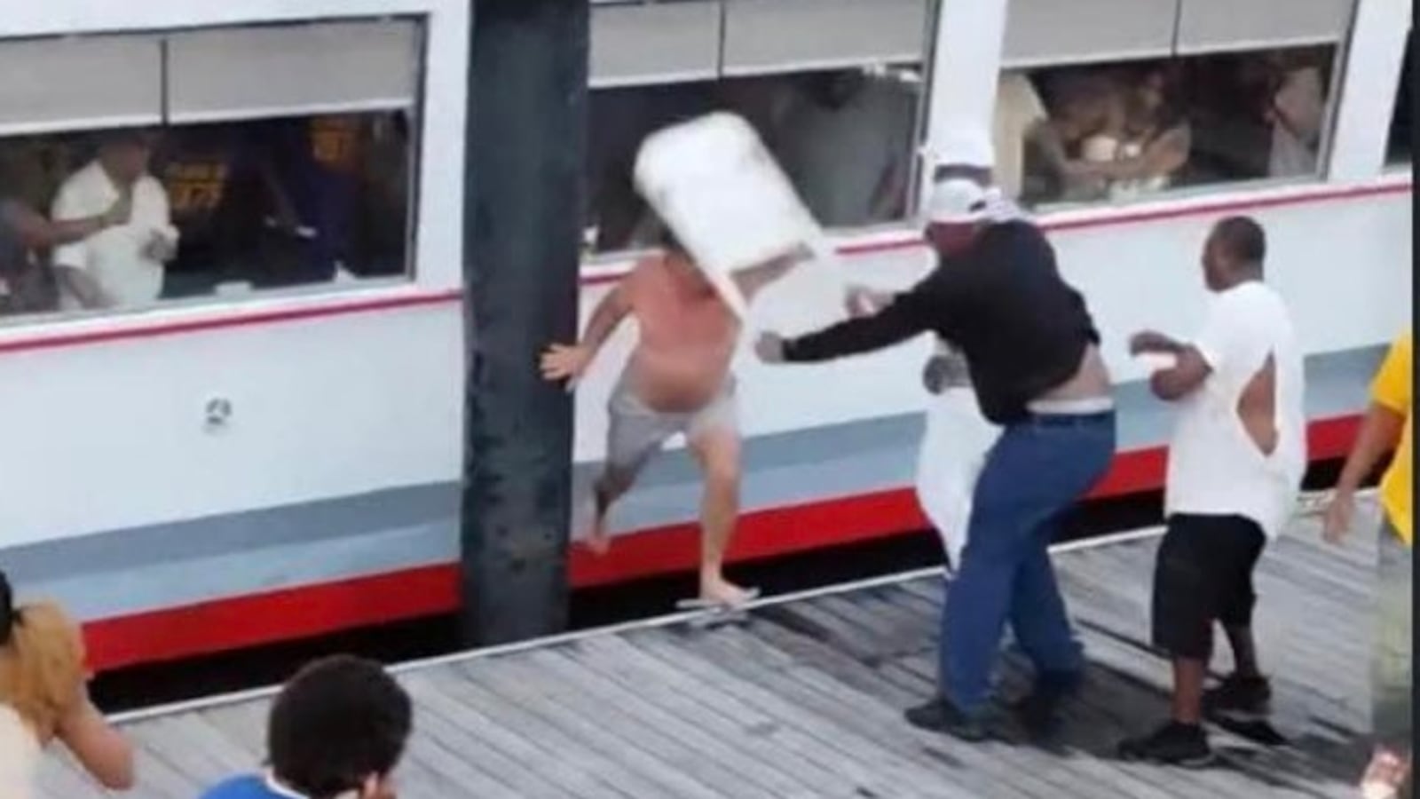 A GoFundMe page for Reggie Ray—the man who wielded a folding chair in last week’s viral riverside brawl in Montgomery, Alabama—has raised over $270,000.