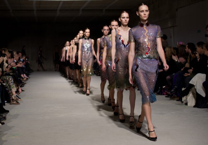 galleries/2011/02/22/london-fashion-week/london-fashion-week---christopher-kane_svrmfz