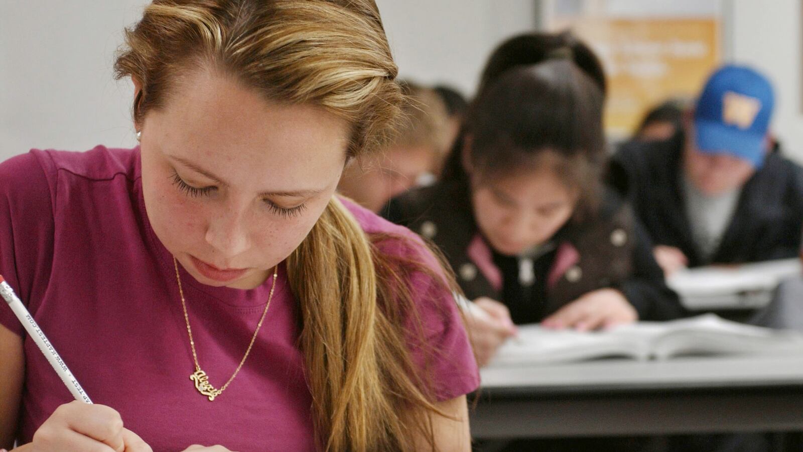 cheats/2013/09/26/sat-scores-fall-slightly/130926-sat-scores-stagnant-cheat_p9iyqg