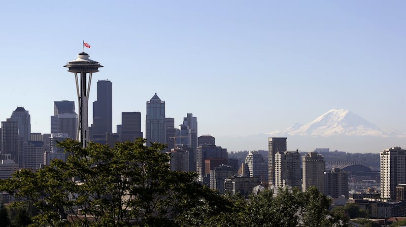 galleries/2013/06/30/celebrate-america-s-gay-pride-parades-photos/130630-pride-parade-01_njk6xc