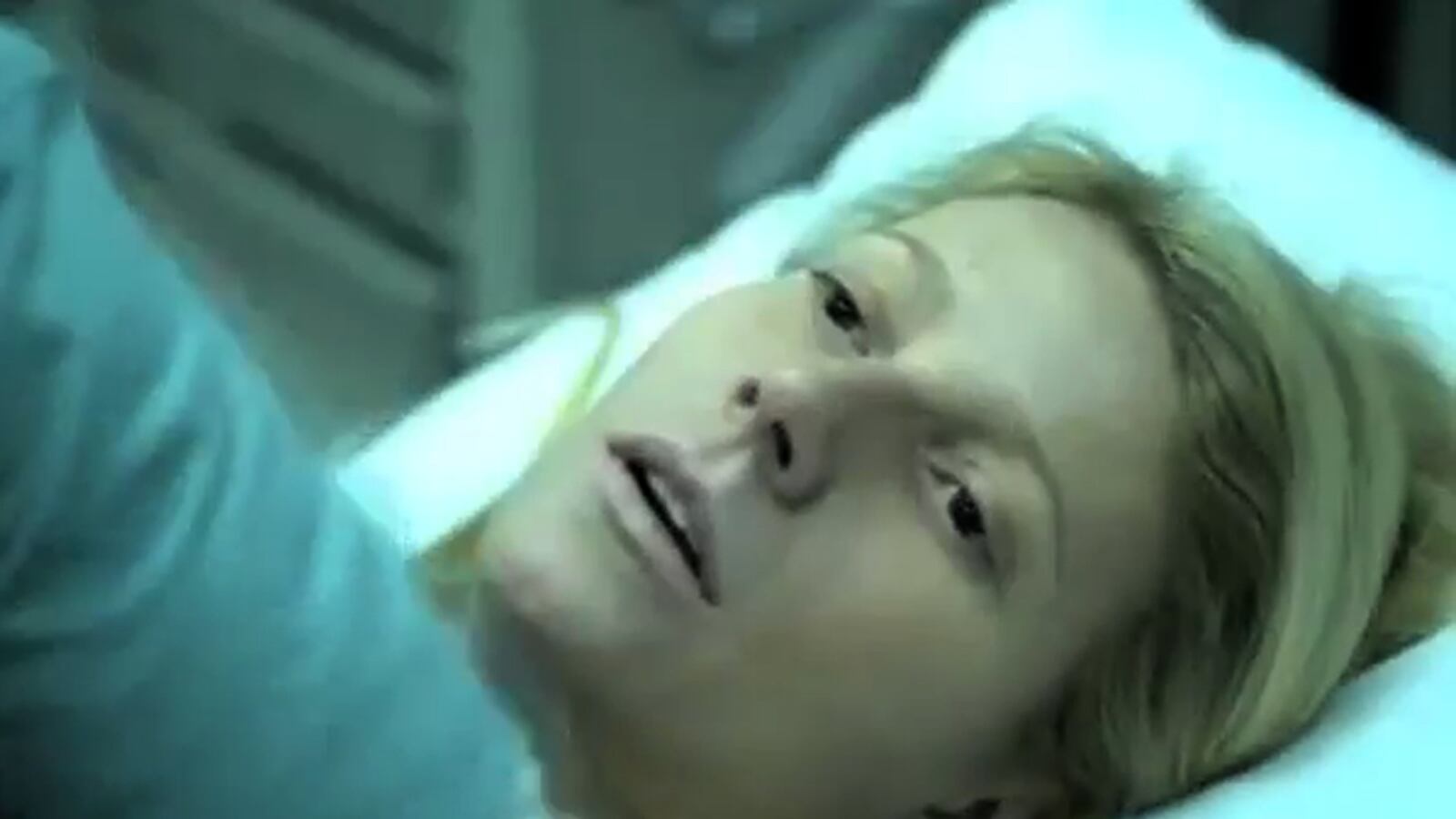 videos/2011/07/14/gwyneth-paltrow-in-contagion/110714-youtube-contagion-trailer-1200_vltfgo