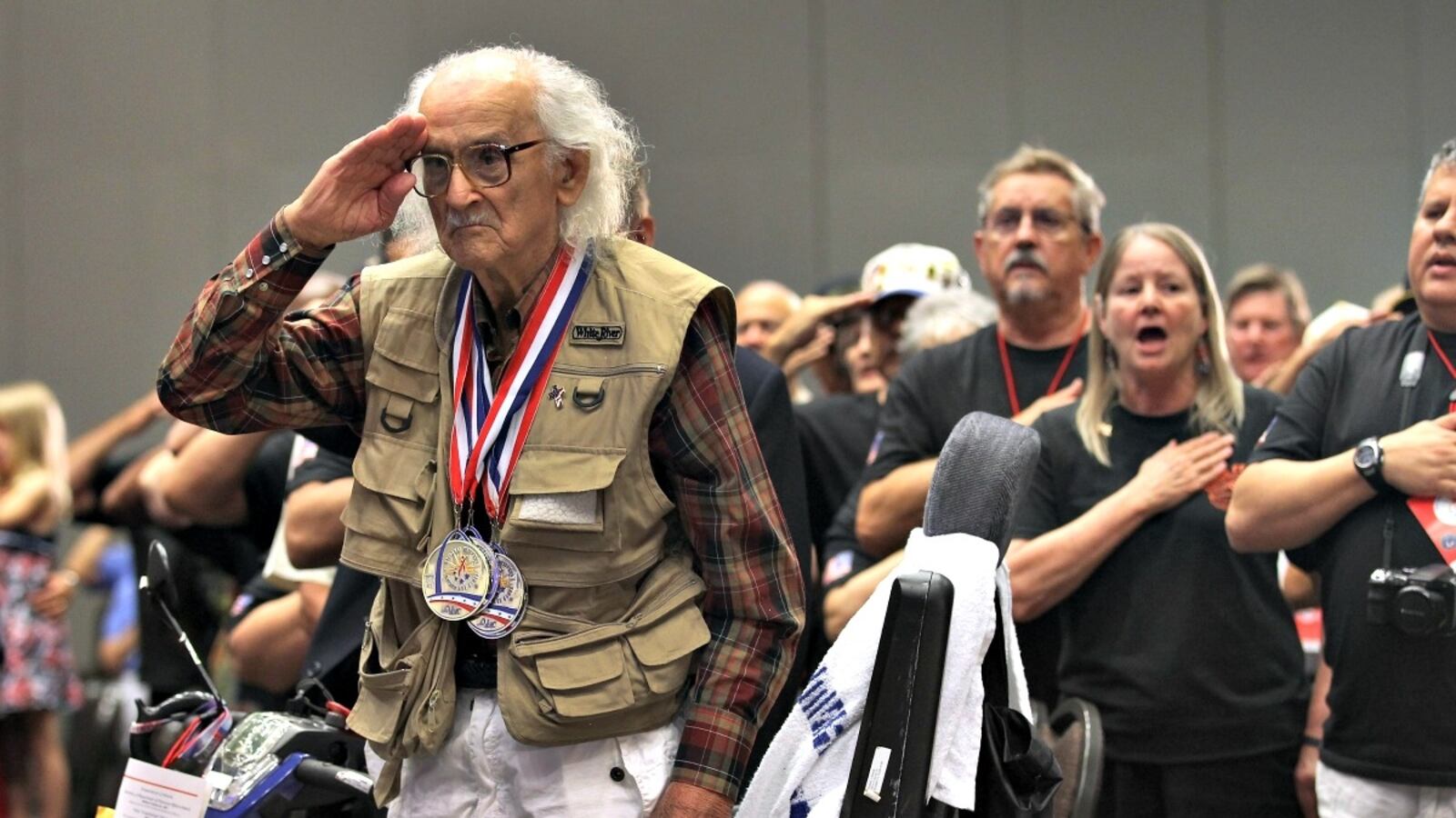 cheats/2012/09/28/report-vets-aren-t-receiving-benefits/veterans-benefits-cs_hxkmq0