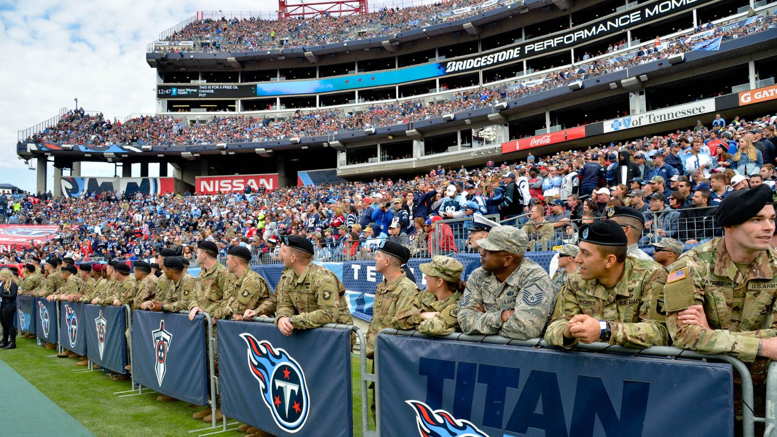 Nissan_stadium_a6xk35