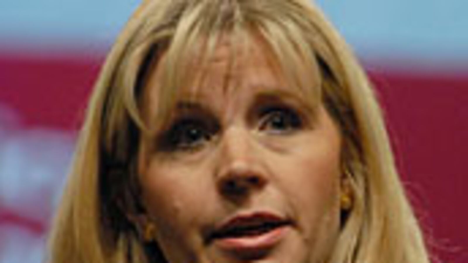 articles/2009/05/19/new-cheney-in-town/video-liz-cheney_27408_yq2en3