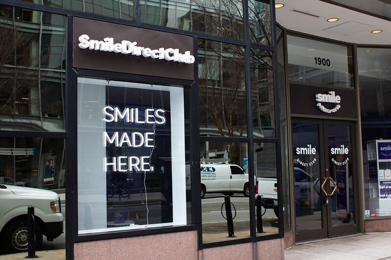 smiledirectclub-2_zgwwga