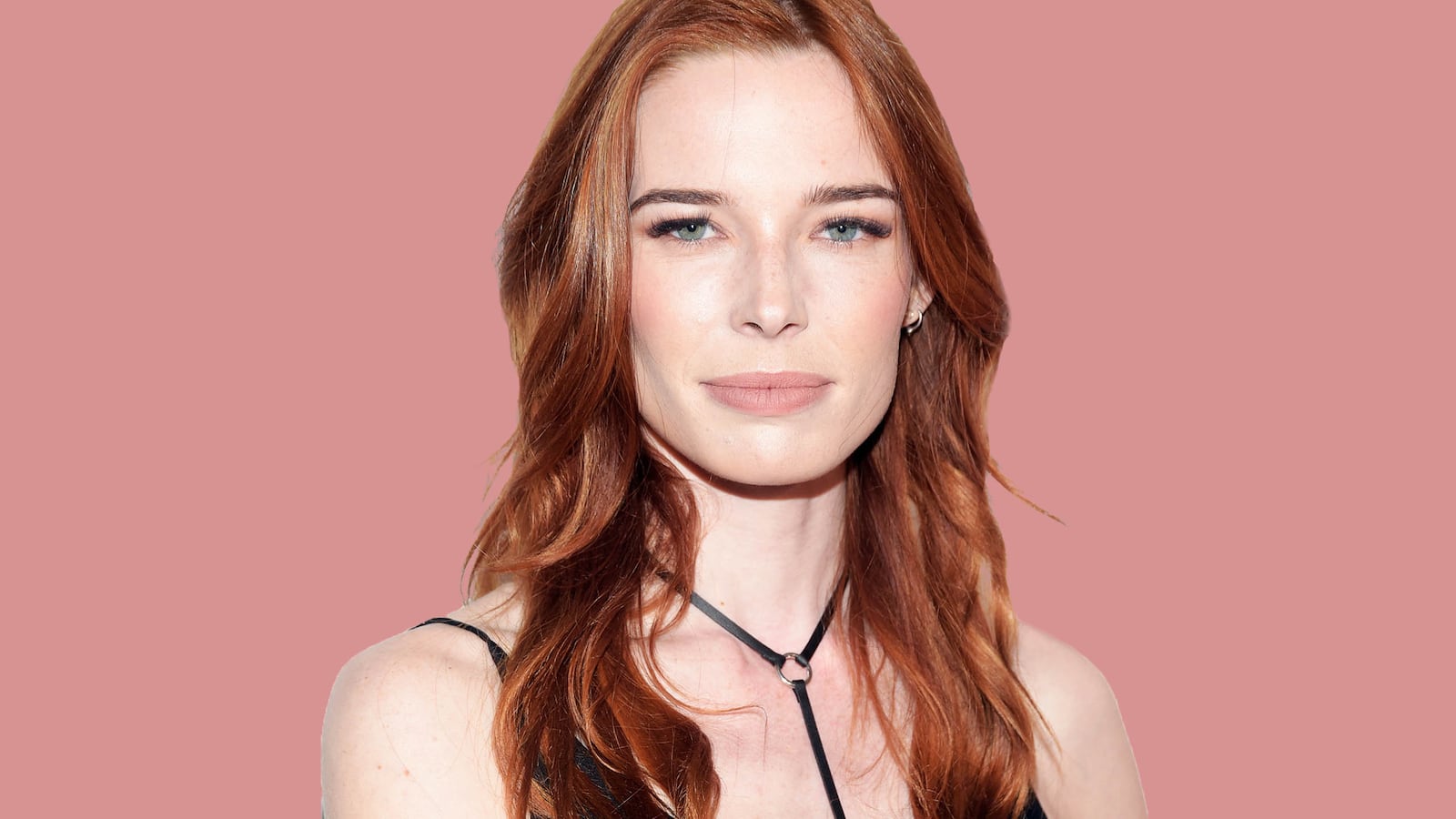 18092-zimmerman-Chloe-Dykstra-tease_urssmt