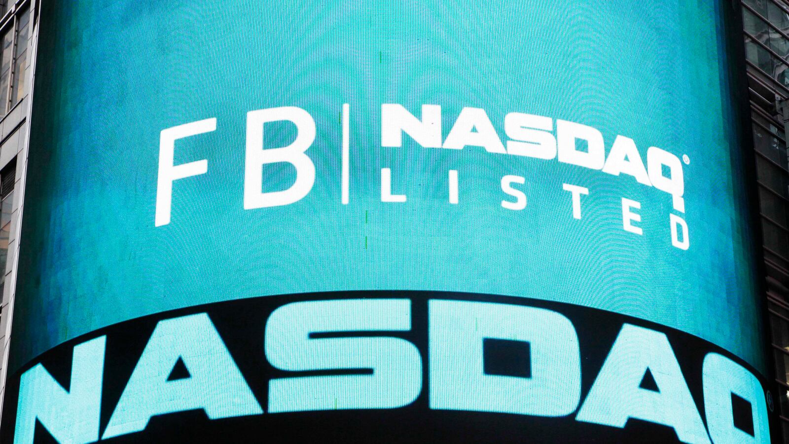 cheats/2012/05/22/facebook-shares-fall/facebook-down-cheat_ecrjsg