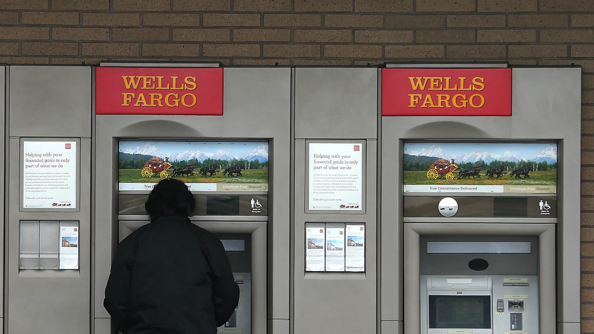 cheats/2012/07/12/wells-fargo-to-pay-175m-settlement/wells-fargo-discrimination-settlement-cheat_bieww4