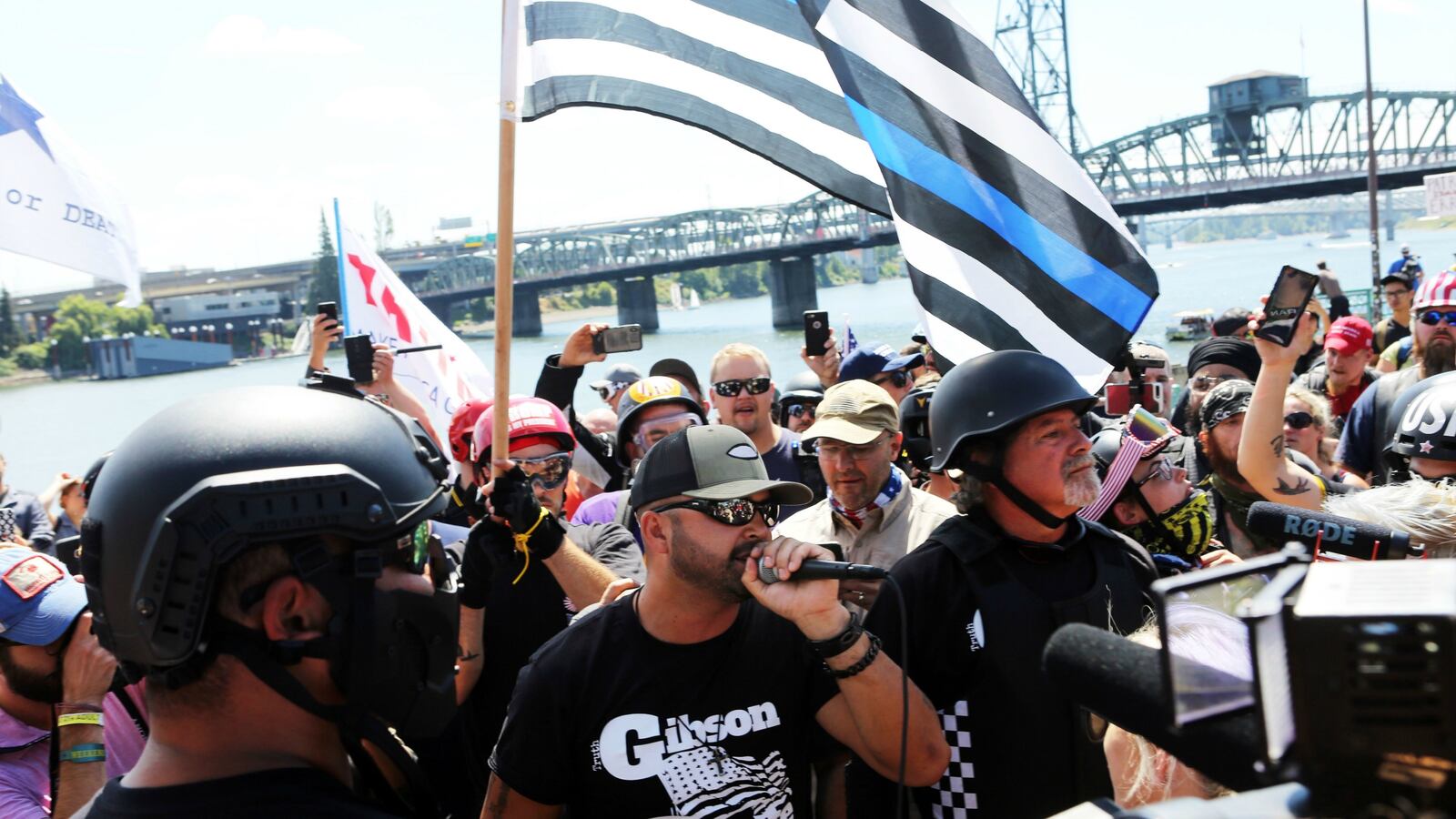 180805-portland-trump-groupies-nationalists_jslohe