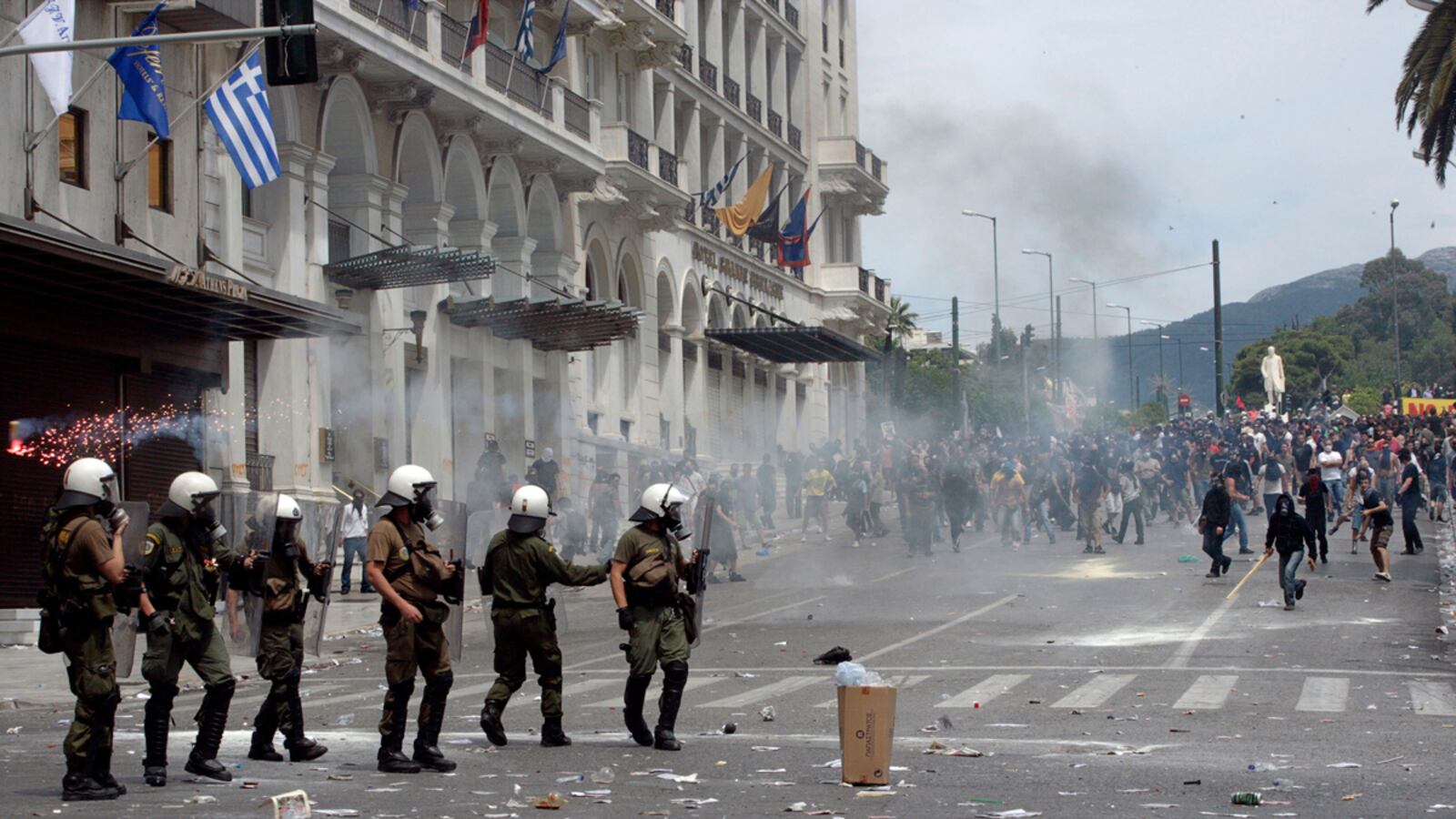 cheats/2011/06/16/greek-police-use-teargas-on-protesters/greek-police-cheat_urycqg