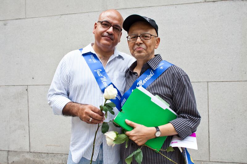 galleries/2011/07/24/new-york-gets-hitched/gay-marriage2678_gkub5i