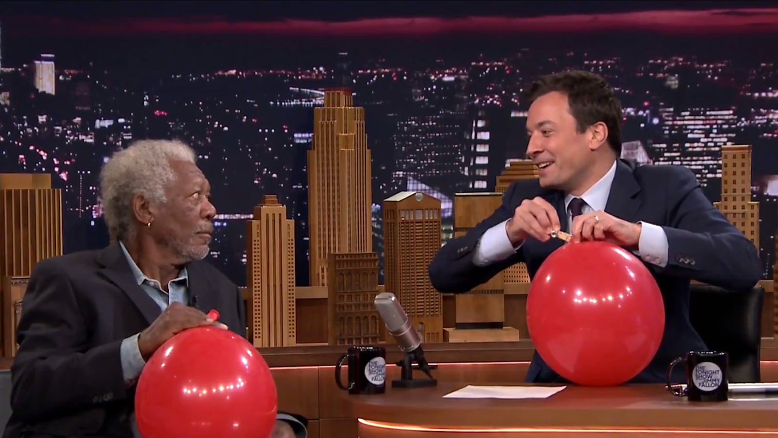 articles/2014/07/25/viral-video-of-the-day-morgan-freeman-sucks-helium/140725-viralvid-freeman-tease_lgky8u