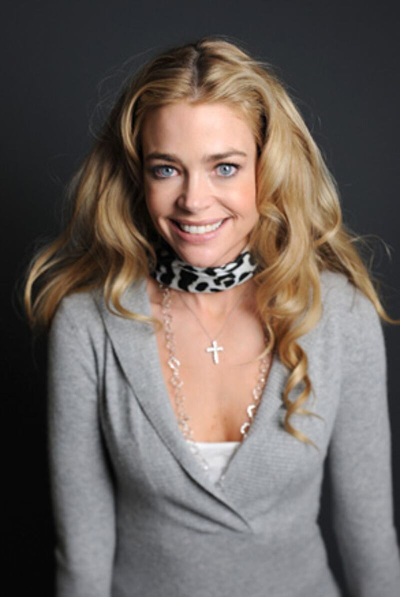 galleries/2009/12/31/celebrity-new-year-s-resolutions/celeb-ny-resolutions---denise-richards_cp7nre