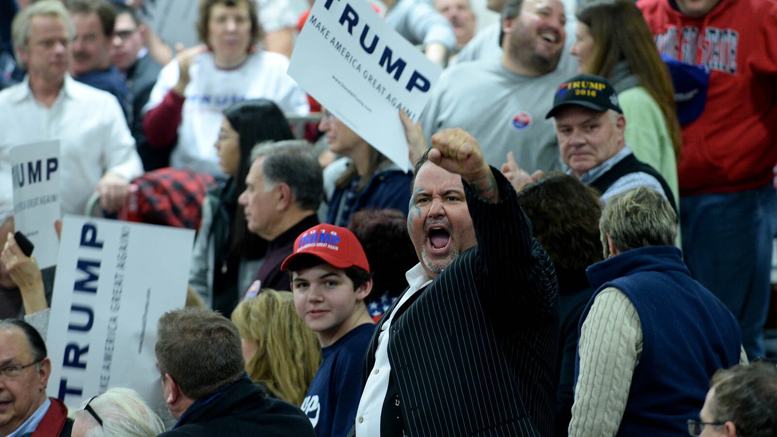 articles/2016/01/03/trump-s-new-enforcers-are-buff-as-hell/160102-swin-gideon-buff-trumps-tease_ntqguh