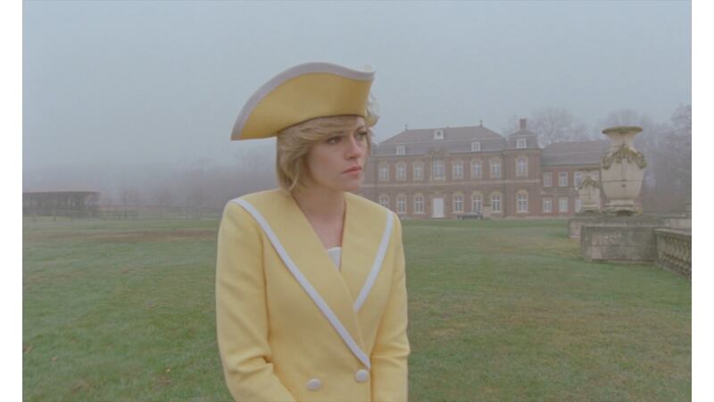 4._SPENCER._Kristen_Stewart_as_Princess_Diana_at_Sandringham._courtesy_of_NEON_copy_q8xk3n