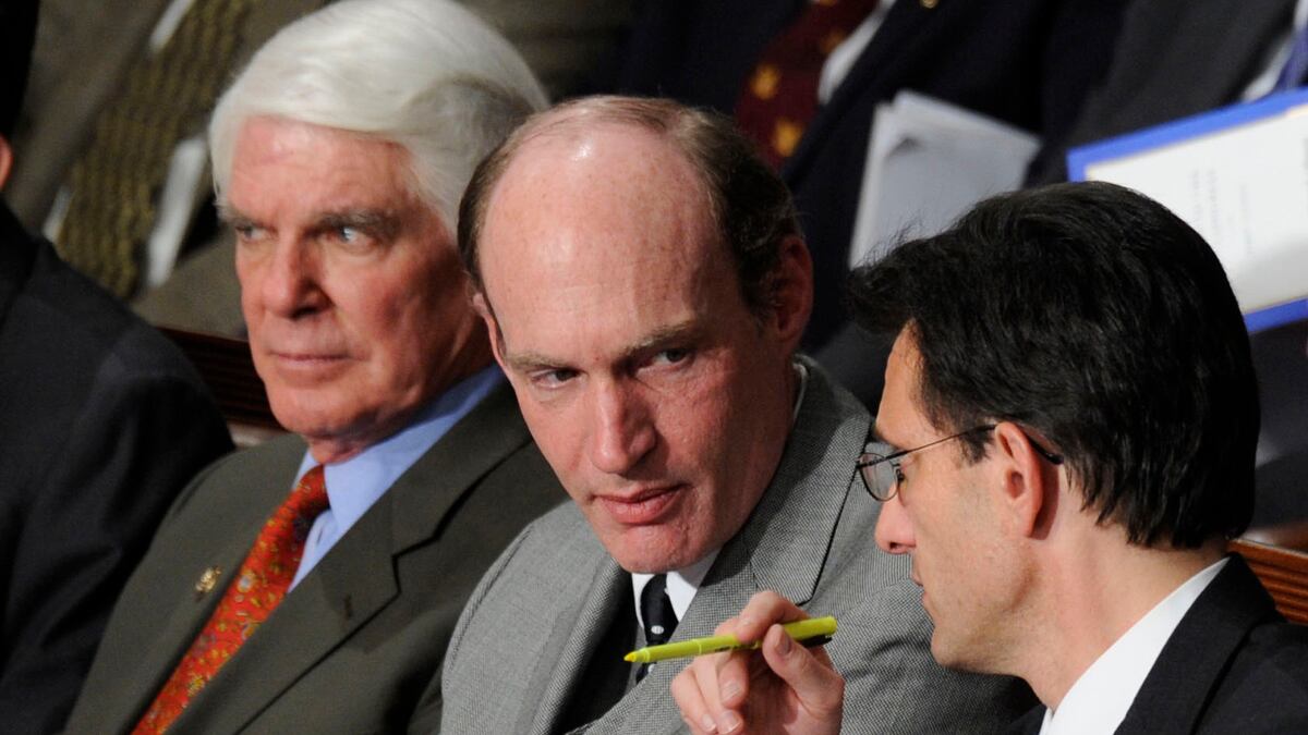 articles/2011/08/11/thad-mccotter-2012-s-invisible-candidate/thad-mccotter-cottle_ehw6bx