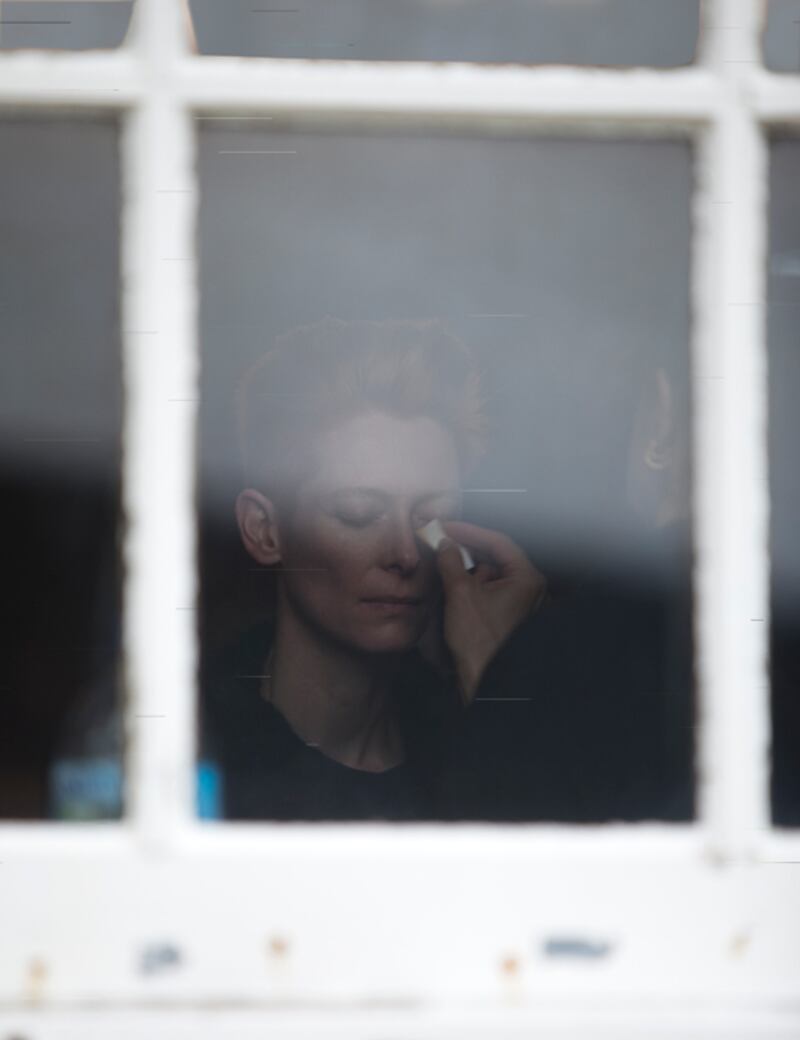 galleries/2010/09/21/tilda-swinton-uncensored/tilda-swinton-6-1_gn3xmc