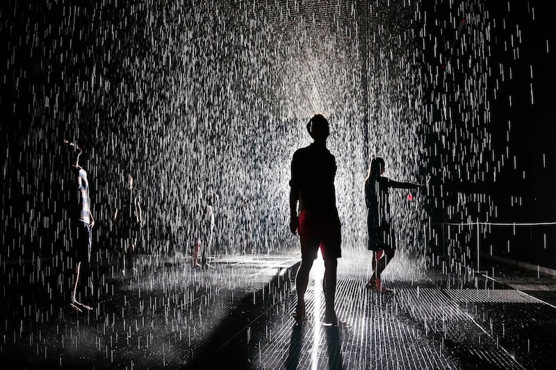 galleries/2013/12/23/must-see-the-best-art-exhibits-of-2013-photos/131221-art-rain_ceuqga