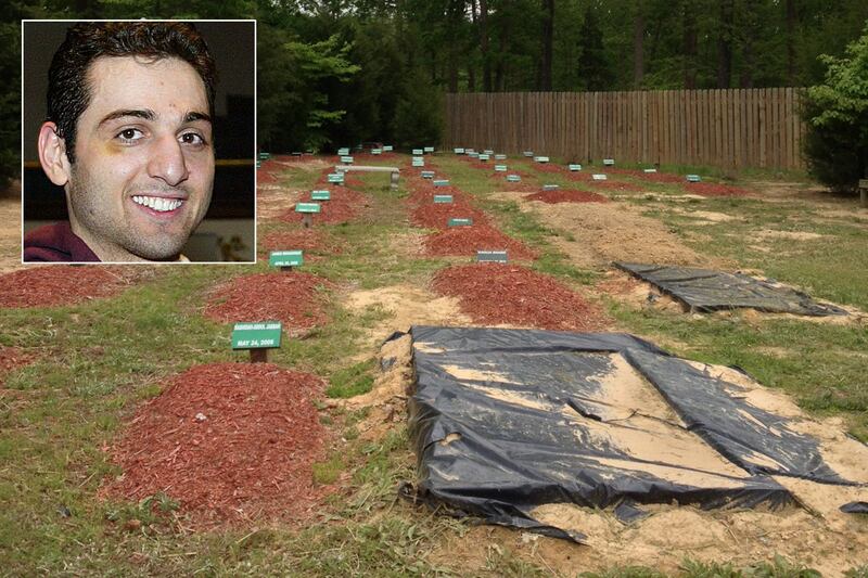 articles/2013/05/12/here-lies-tamerlan-tsarnaev-suspected-boston-bomber/130512-tamerlan-tsarnaev-grave-green-tease_wy99fd