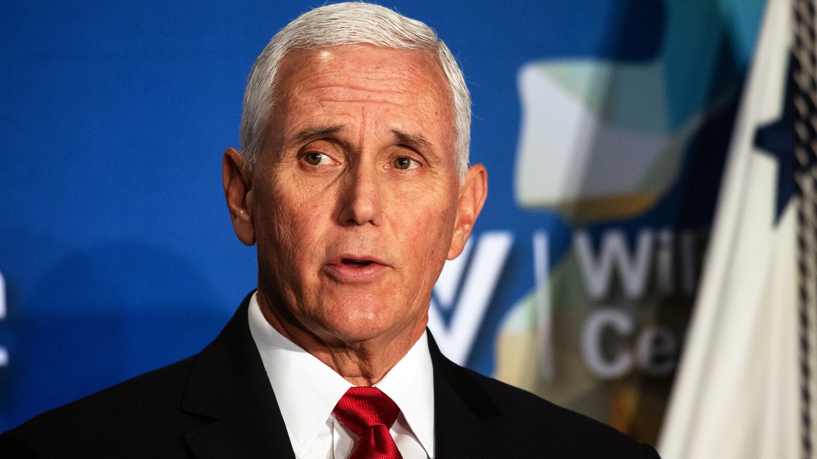 191212-Markay-Pay-Dirt-Trade-Deal-Win-Pence-tease_t83lh1