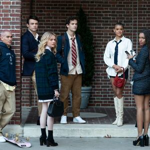 210707-Stern-Gossip-Girl-tease_y7m663