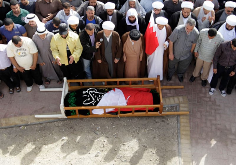 galleries/2011/02/18/bahrain-riots/bahrain-riots-8_pbpobs