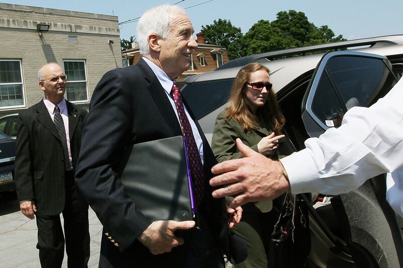 articles/2012/06/20/sandusky-to-try-nearly-obsolete-mental-illness-defense/sandusky-mental-illness-defense-singal_ozdghp